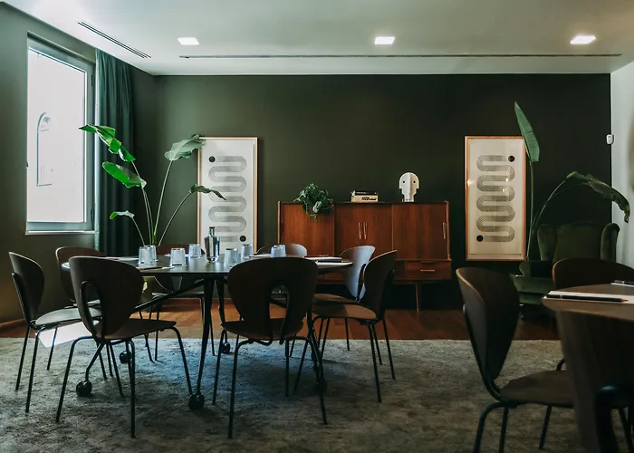 The Vintage & Otel 5*