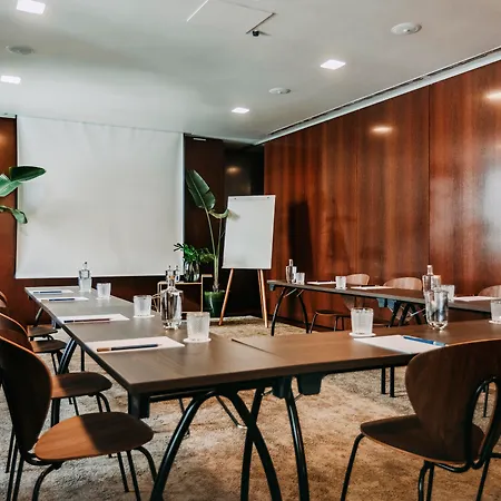 The Vintage & Ξενοδοχείο Lisboa