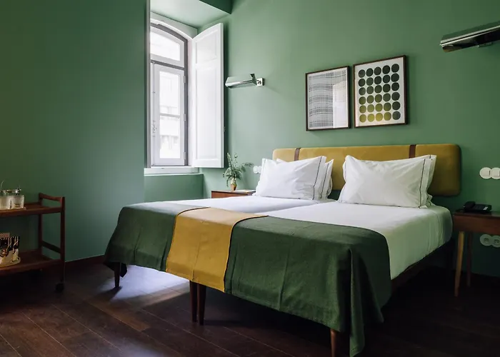 Hotel The Vintage & 5*